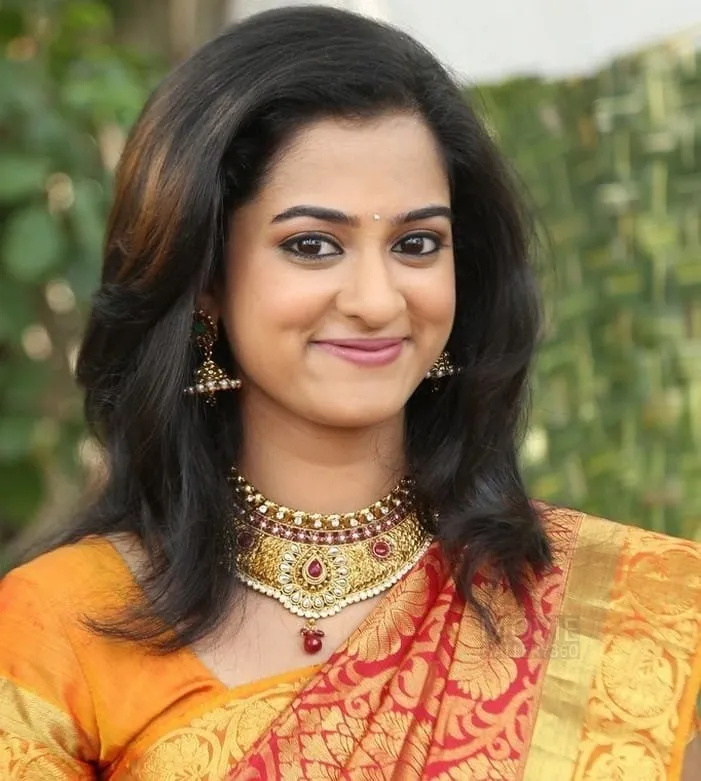 telugu actress nanditha saree images 01