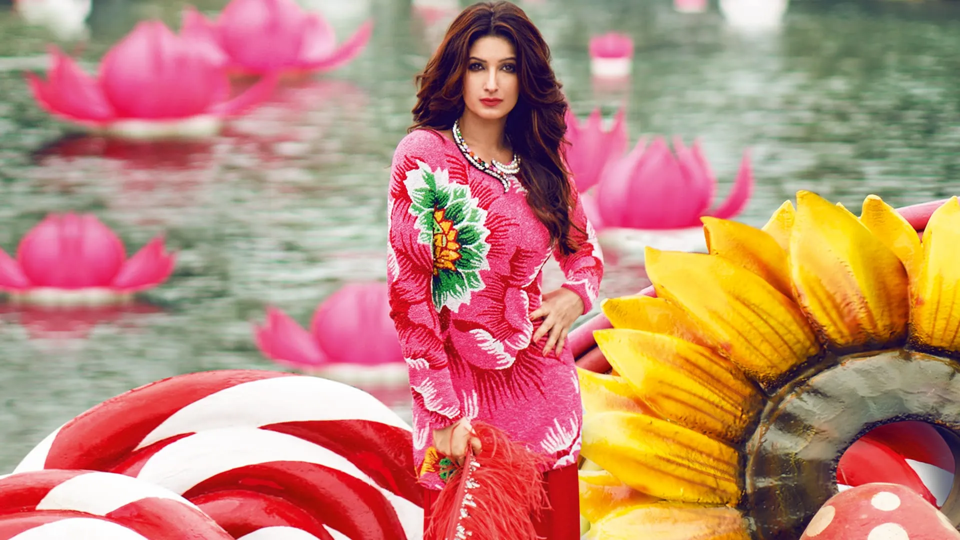 twinkle khanna errikos andreou