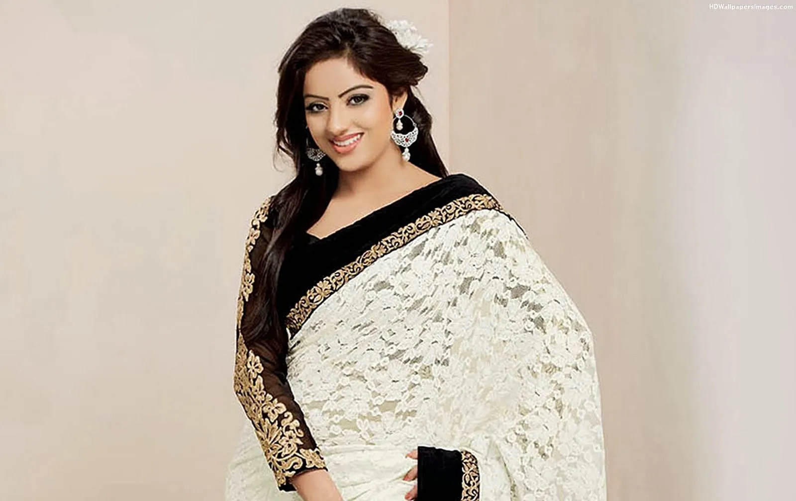 deepika singh smile wallpapers